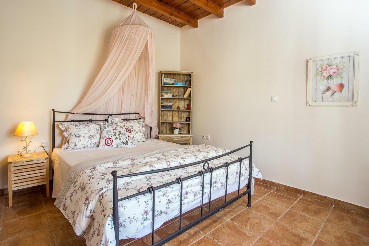 Sunny Countryside Villa - With Private Pool Faliraki Buitenkant foto