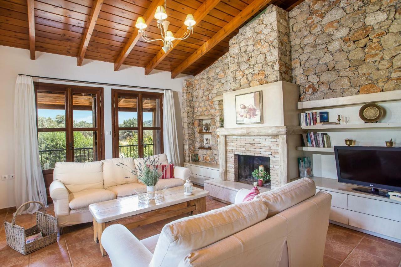Sunny Countryside Villa - With Private Pool Faliraki Buitenkant foto